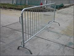 crowd control barriers rental 1